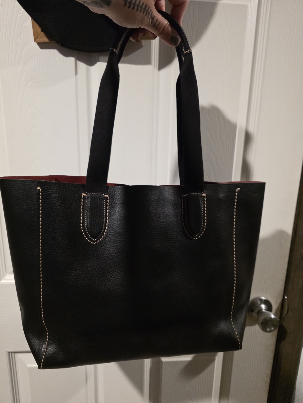 Coach Derby Tote Bag in black pebbled leather with a contrasting red interior. - Picture 2 of 11